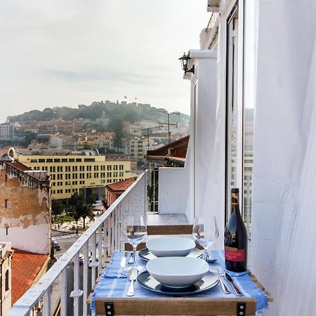 Amazing Downtown Apt With Small Balcony With View Over The Castle リスボン エクステリア 写真
